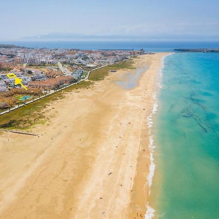 Apartamento Con Terraza Tarifa Bagian luar foto